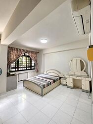 Blk 692 Jurong West Central 1 (Jurong West), HDB Executive #628917911